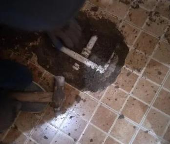 定日卫生间漏水维修公司为您分享下卫生间渗水如何处理及注意事项