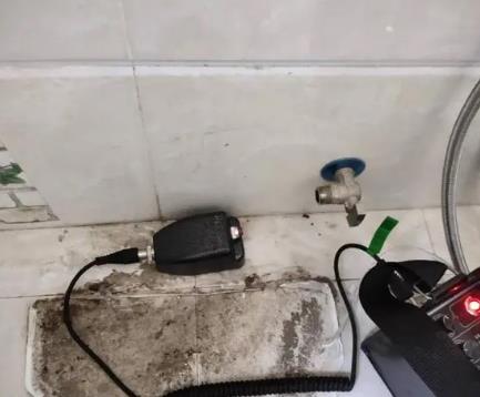 定日屋顶漏水维修公司分享下卫生间漏水的危害及解决方法